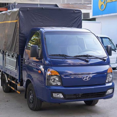 Xe tải hyundai H150 E5 mui bạt